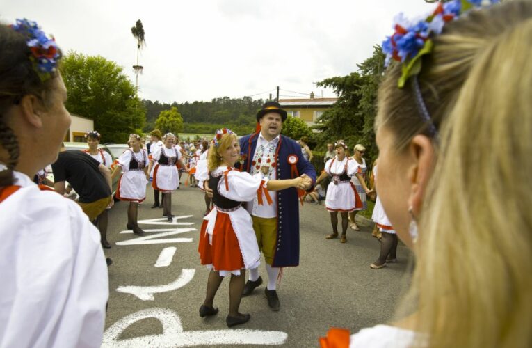 Čarodějnice a „máj – lásky čas“ ve středních Čechách