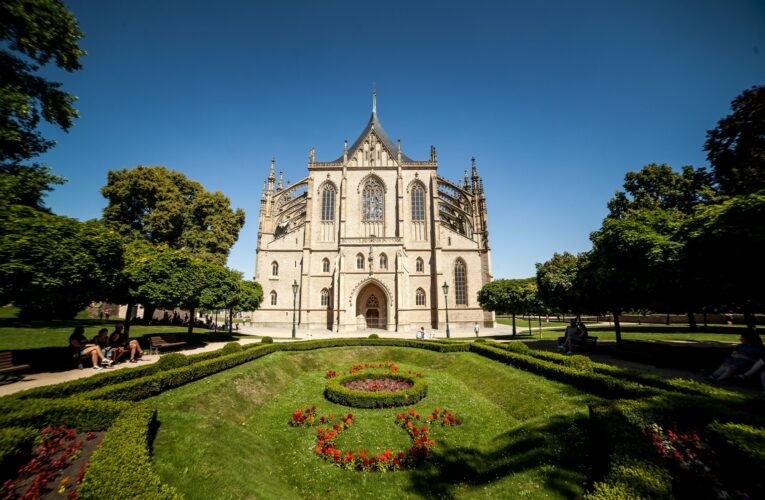 Nejnavštěvovanější jsou ve středních Čechách Aquapalace Čestlice a Park Mirakulum. Kraluje i Kutná Hora