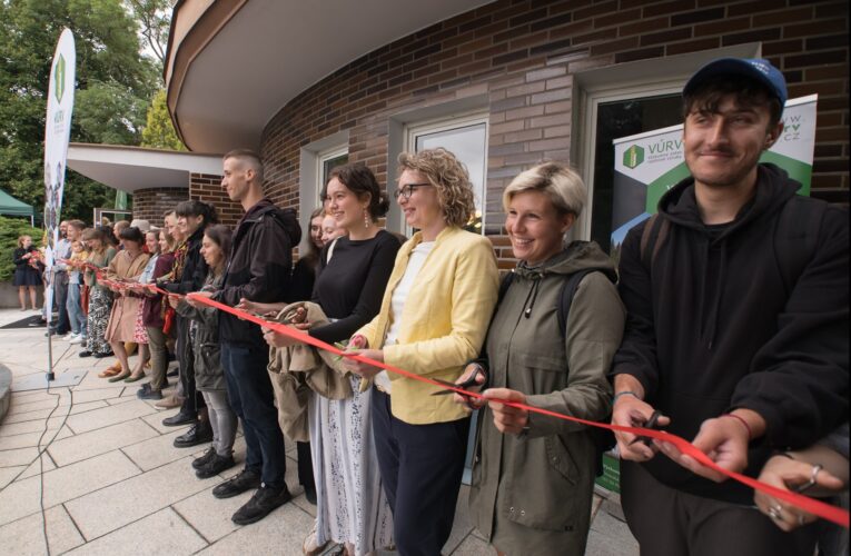 Začátek nové éry: První farmářská škola v České republice slavnostně otevřela své brány