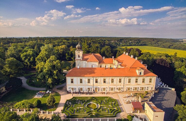 Tematické prohlídky k výročí Bedřicha Smetany na zámku Loučeň