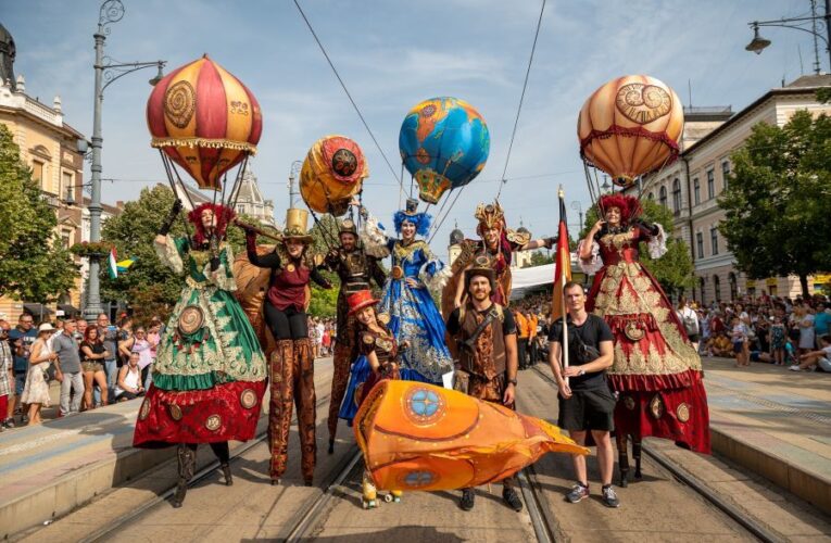 Dnes začal slavný květinový karneval v Debrecíně!