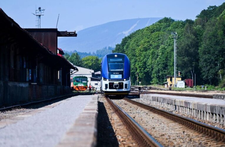 Regionální den železnice v Trutnově nabídne jízdy moderních i parních vlaků