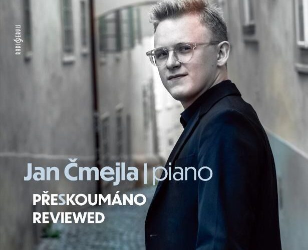 První album Jana Čmejly: PŘESKOUMÁNO / REVIEWED